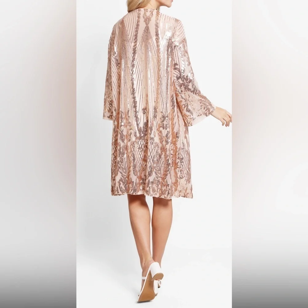 NWT/NIB ROSE GOLD OS sequin duster. Get your “Shimmer On”this holiday season - Picture 5 of 10